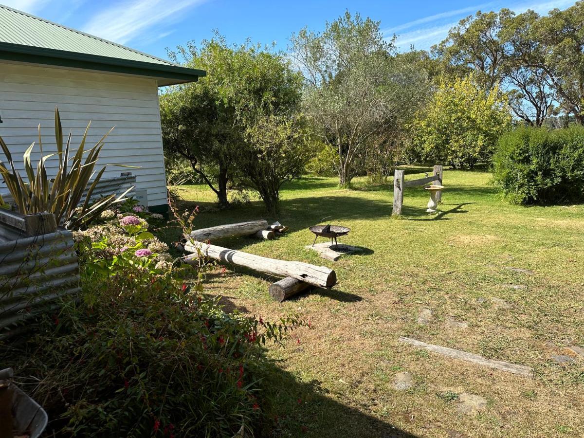 Bush Retreat Farm Stay 2 Bedroom Guest Suite Gelliondale Luaran gambar